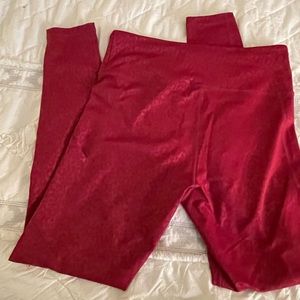 Love Her Red Embossed Leopard leggings